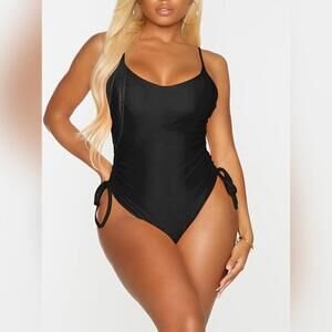 NWOT Badezeit One Piece High Cut Cheeky Tummy Control Swimsuit, Small (4-6)